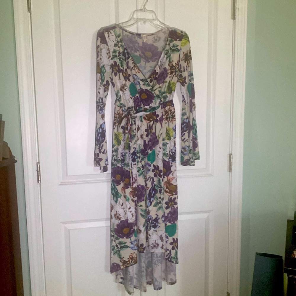 Pinkblush Floral Maternity Wrap dress Size Medium